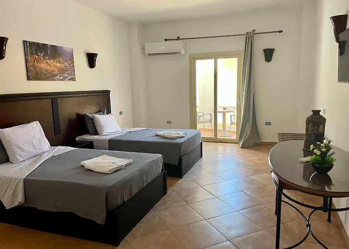 Star House (adults Only) Отель 2*